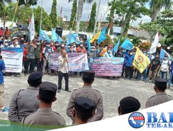 SPSI Provinsi Bangka Belitung Menggelar Aksi Damai di Disnaker