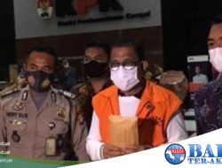 Penyidik Komisi Pemberantasan Korupsi (KPK) memeriksa Saksi Tindak Pidana Korupsi dan Pencucian Uang (TPPU)