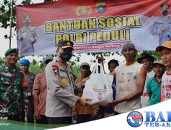 Dukung Program Bantuan Pemerintah, Kapolda Babel Salurkan Ratusan Paket Sembako Kepada Nelayan