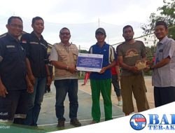 Sukseskan Kejuaran Voli ‘Gurbernur Cup Open’ di Desa Belo Laut, PT Timah Tbk Serahkan Bantuan Perlombaan