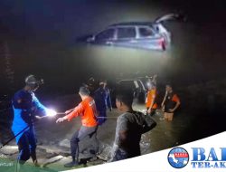 Sigap, Sat Polair Polres Bangka dan Basarnas Evakuasi Avanza Terjun ke Laut