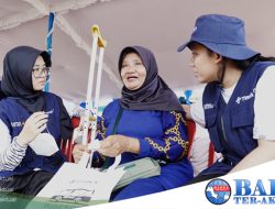 Antusias Warga Desa Baru Memeriksa Kesehatan Gratis dari Mobil Sehat PT Timah Tbk