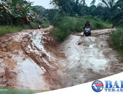 Warga Keluhkan Jalan Panang Seperti “Kubangan” Kerbau, Rokin: Sudah Puluhan Tahun Tak Terjamah Pemerintah