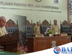 Hadiri Rapat Paripurna ke-10, Molen Sampaikan Dua Raperda