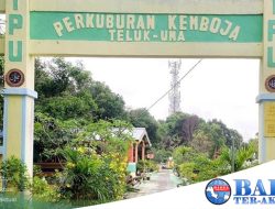 PT Timah Tbk Bantu Pembangunan Pagar Pemakaman Kamboja Teluk Uma