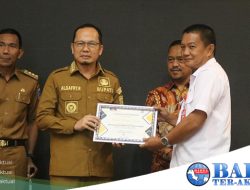 Pemkab Bangka Tengah Diganjar Penghargaan oleh KPK, Algafry: ini Berkat Usaha Semua ASN dan Masyarakat