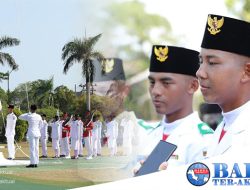 Tiga Orang Pengibar Bendera Merah Putih di Provinsi Babel