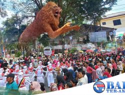 Ribuan masyarakat Penuhi Trotoar Jalan, Dindik Babel Imbau Penonton Tertib dan Jaga Kebersihan