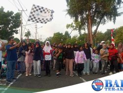 Peringati HUT ke-78 RI, IIKT dan Mitra Pt Timah Tbk Muntok Gelar Jalan Sehat