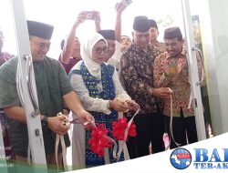 Mama Dedeh Hadiri Peresmian masjid Jamik Arroikhan di Desa Bikang