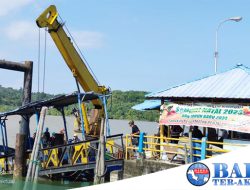 PT Timah Tbk Bantu Evakuasi Dermaga Pelabuhan Rakyat Tanjung Berlian