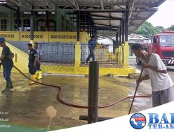 PT Timah Tbk Tanggap Bantu Tangani Bencana Banjir di Kampung Ulu Bangka Barat