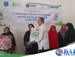 Beras Semakin Mahal, Pemkab Bateng Salurkan Bantuan Beras 10 Kg