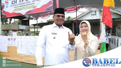 Gunakan Hak Pilih, Pj Gubernur Safrizal bersama Istri Nyoblos di TPS 17 Padanglama