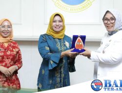 Safriati Safrizal Ajak Anggota DWP Provinsi Babel Cintai Produk Lokal
