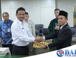 Pj Sekda Babel Lantik Ahmad Tarmizi Sebagai PAW Anggota Komisi Informasi Periode 2022-2026