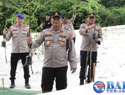 Rehabilitasi Lahan Kritis, Polres Bangka Tengah Tanam 50 Bibit Pohon