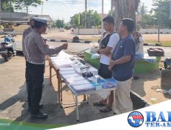 Sat Lantas Polres Bateng Tertibkan Pedagang di Ruas Jalan Bundaran Kota Koba